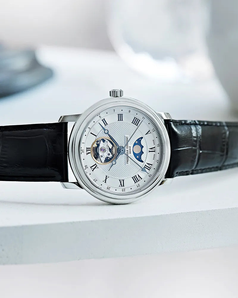 Produktfotografie der Heart Beat Moonphase Date Armbanduhr von Frederique Constant aus der Classics Kollektion