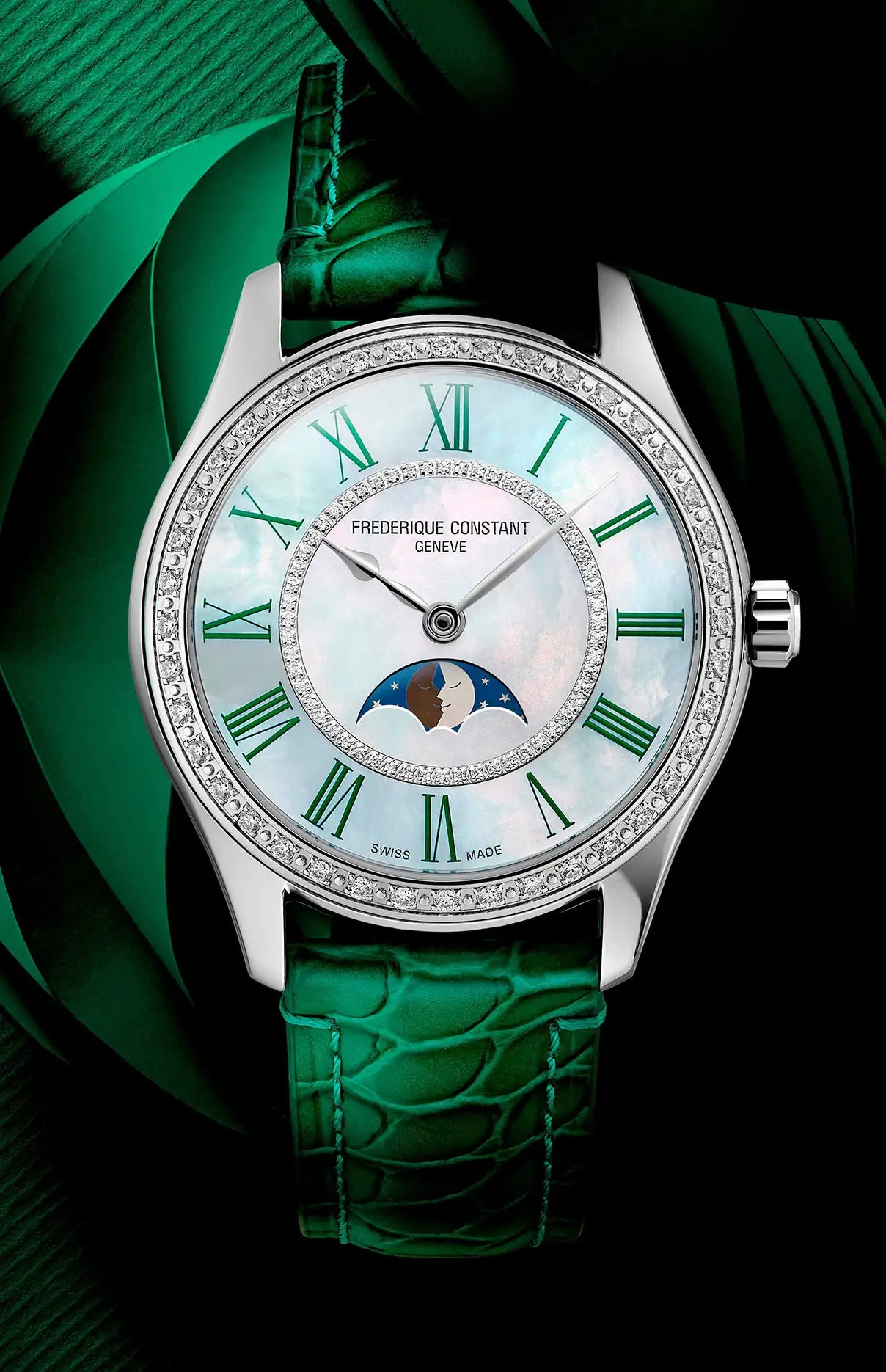 Produktbild der Frederique Constant "Classics Elegance Luna" Armbanduhr mit einem Perlmutt-Mondphase-Zifferblatt in der grünen Farbvariante