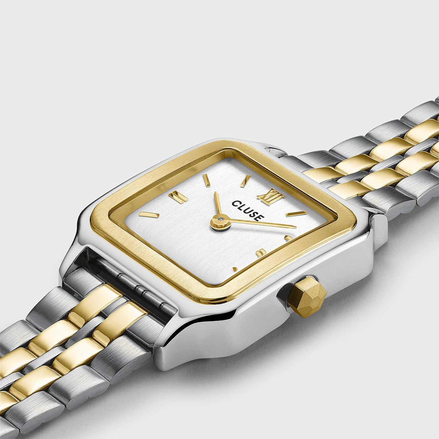 Detailansicht der Cluse Stahl-Uhr "Gracieuse Petite" in Stahl-Gold-Optik (bicolor) mit weißem Zifferblatt