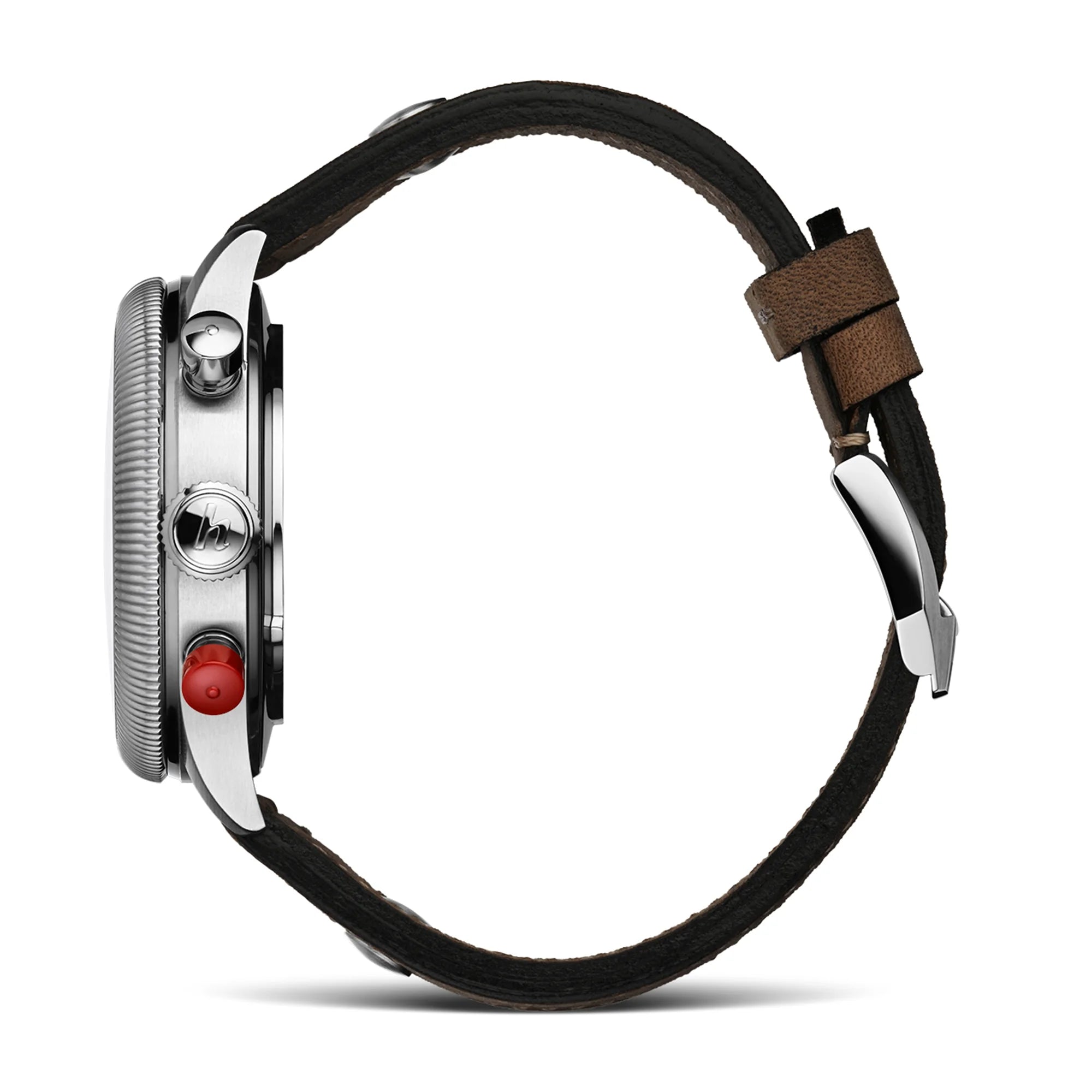 Seitliche Ansicht der TwinDicator Armbanduhr von Hanhart aus der Pioneer-Kollektion mit einem schwarzen Zifferblatt, Edelstahl-Gehäuse und einem braunen Lederarmband