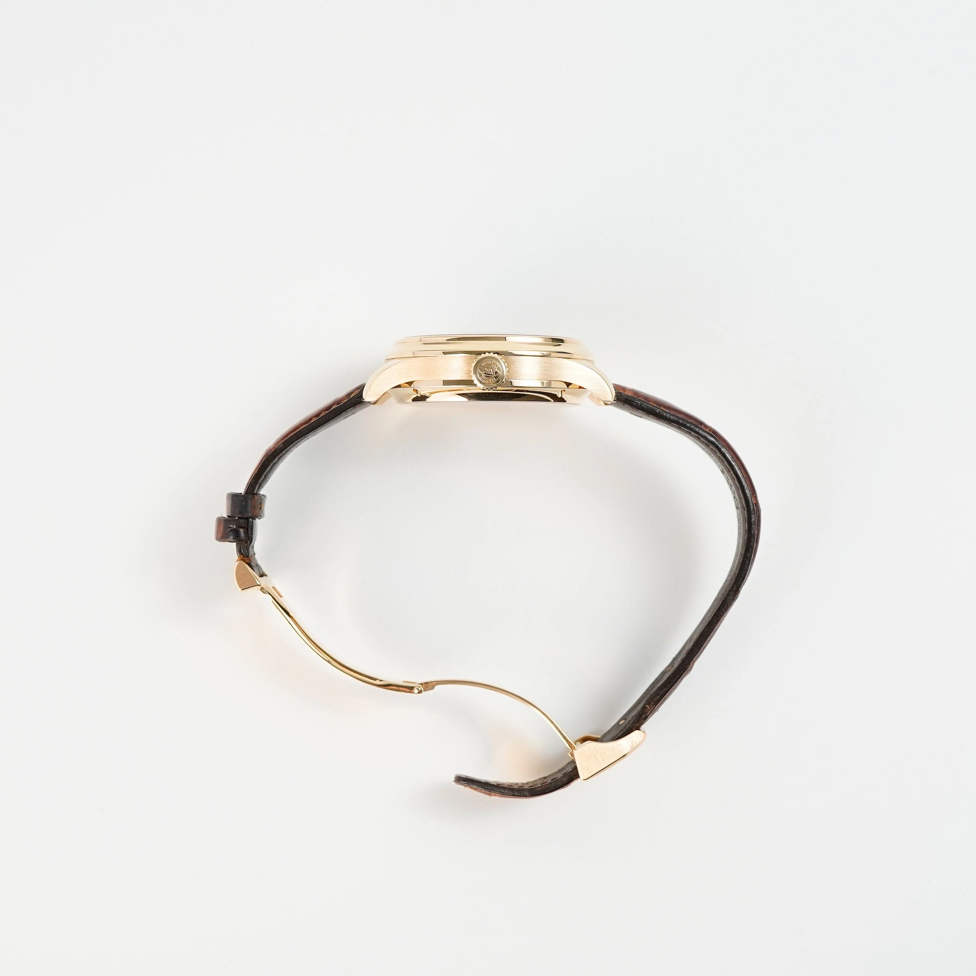 Seitliche Ansicht des Ewigen Kalenders IW502119 in Rotgold von IWC Schaffhausen