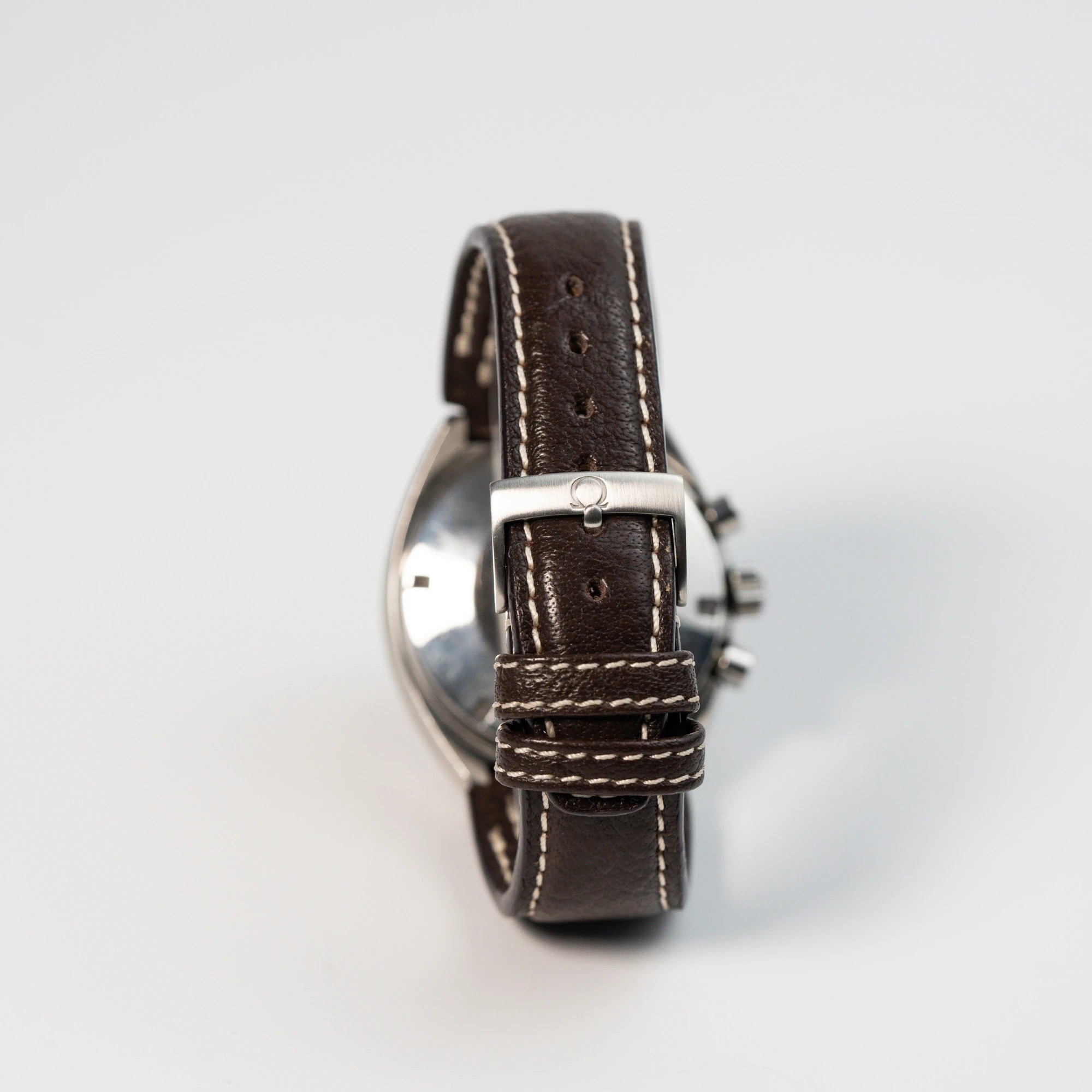 Braunes Rios-Lederband mit originaler Omega-Dornschliesse der Omega Speedmaster Moonwatch Mark 2