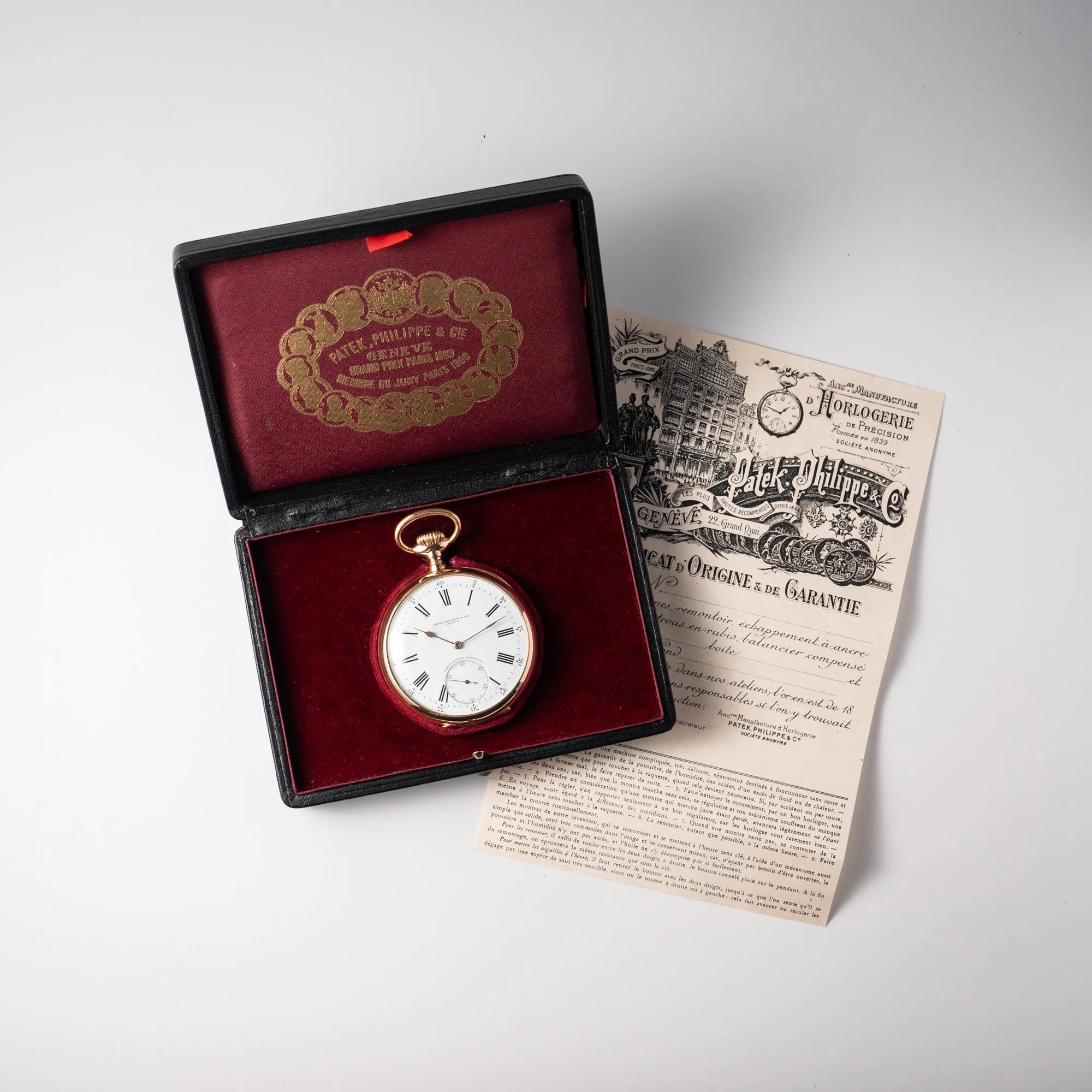 Patek Philippe Gondolo Taschenuhr aus 18k Gelbgold mit weißem Zifferblatt und römischen Indizes zusammen mit dem Lieferumfang, bestehend aus Box und original Papieren