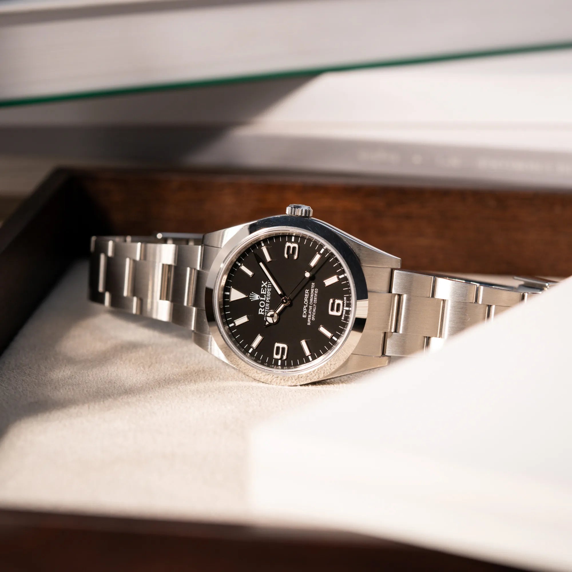 Rolex Explorer 39 214270 mit schwarzem 3-6-9-Explorer-Zifferblatt