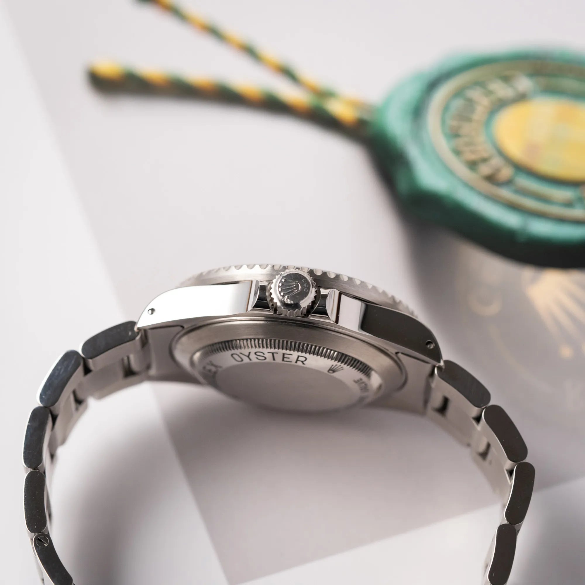 Sea-Dweller 4000 | 16600 | Box & Papers | Service | LC100