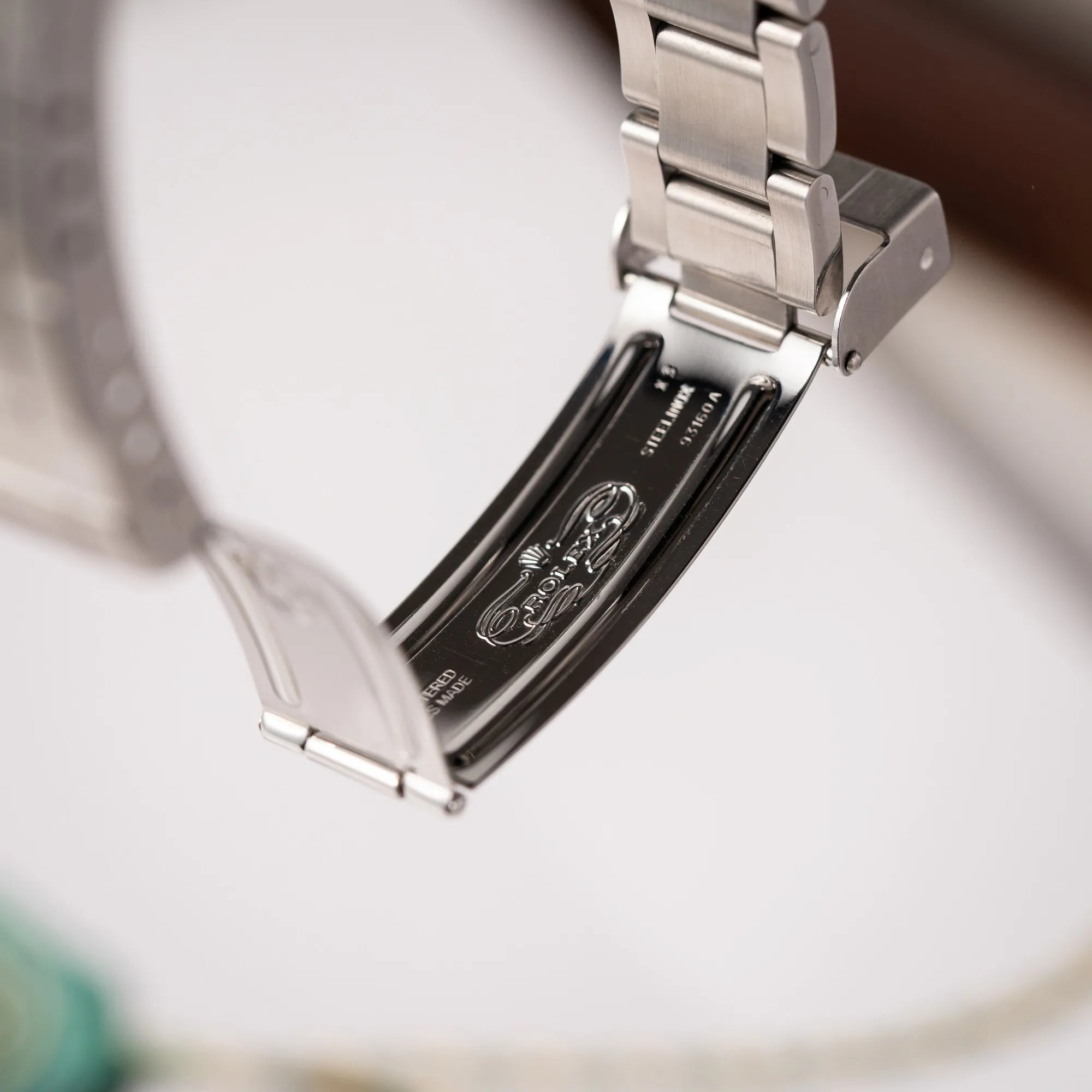 Sea-Dweller 4000 | 16600 | Box & Papers | Service | LC100