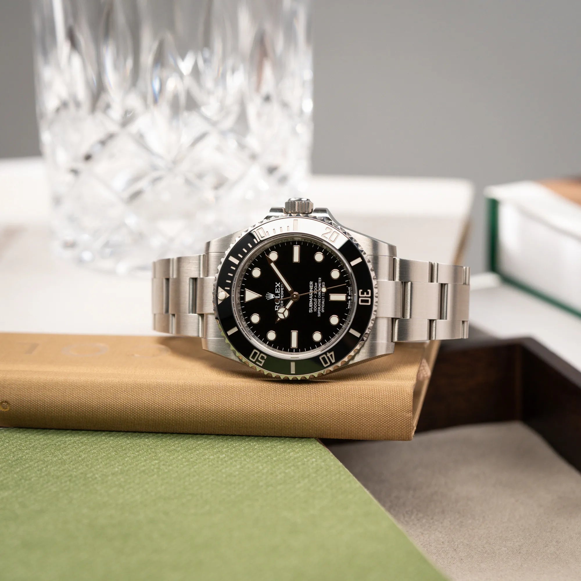 Submariner No Date | 124060 | Box & Papiere 2023 Wempe