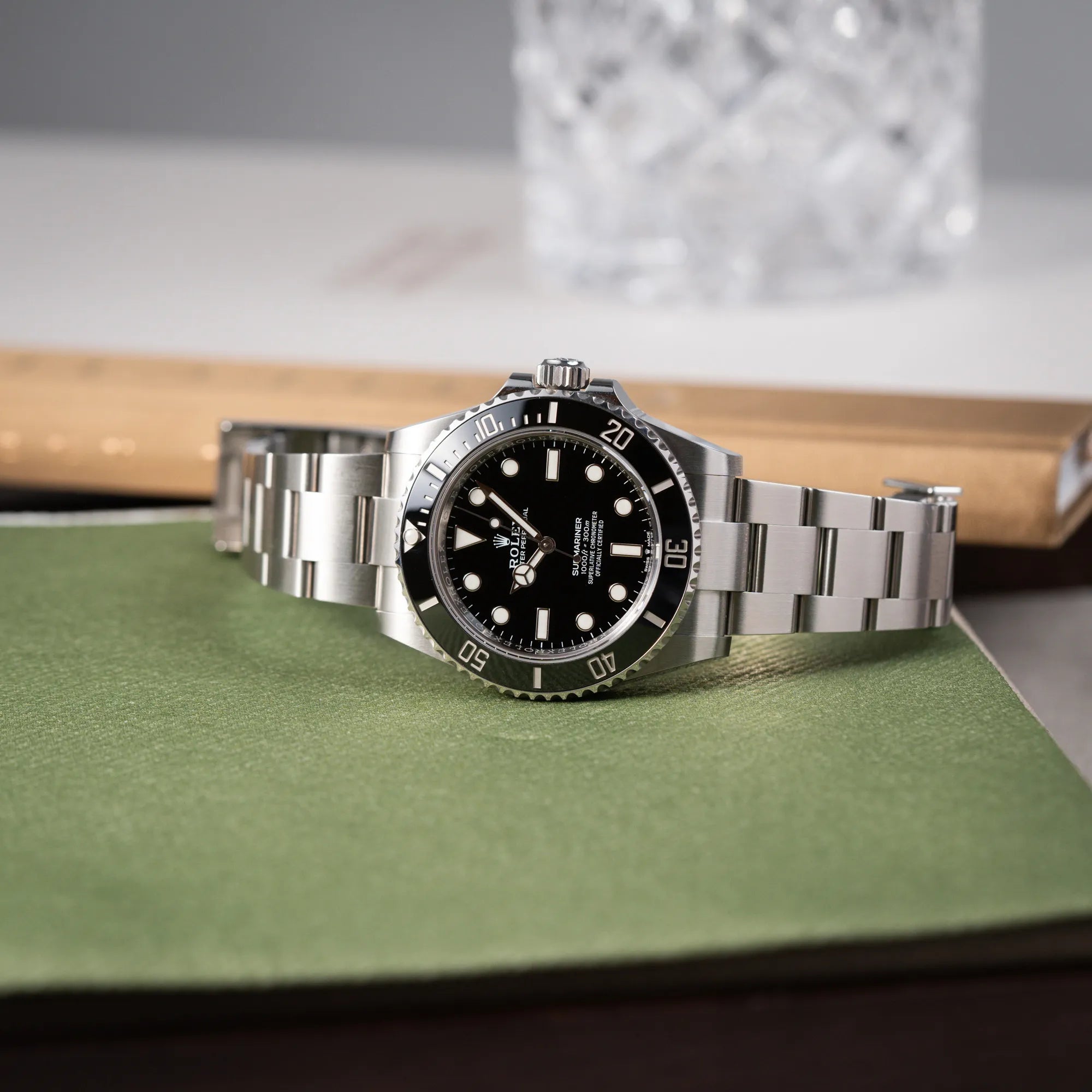 Submariner No Date | 124060 | Box & Papiere 2023 Wempe