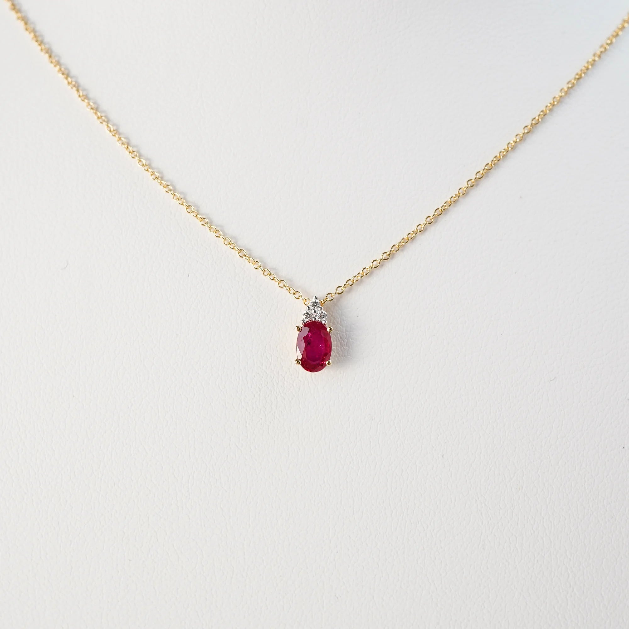 Small ruby necklace shop