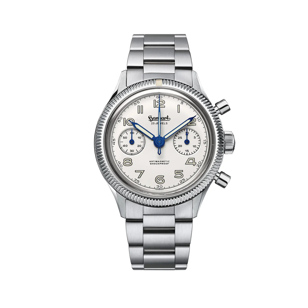 Frontale Ansicht der Hanhart 417 ES Moby Dick mit weißem Zifferblatt und gebläuten Zeigern im 39 mm-Gehäuse am Edelstahlarmband