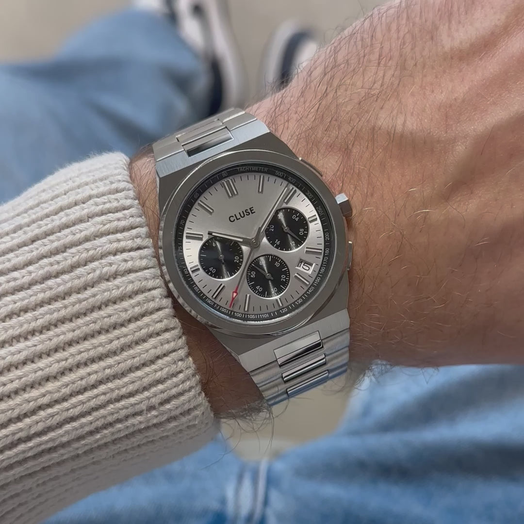 Produktvideo der der Vigoureux Chronograph-Uhr von Cluse in Edelstahl mit dem silbernen Zifferblatt mit schwarzen Totalisatoren
