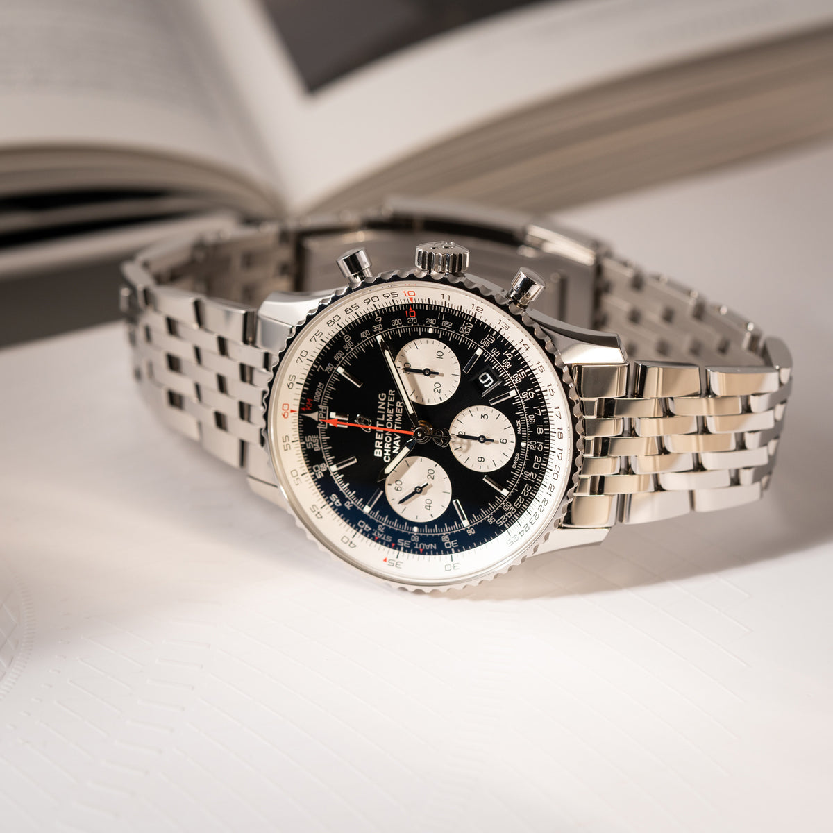 Breitling Navitimer B01 Chronograph | AB0121 | Box & Papiere 2021