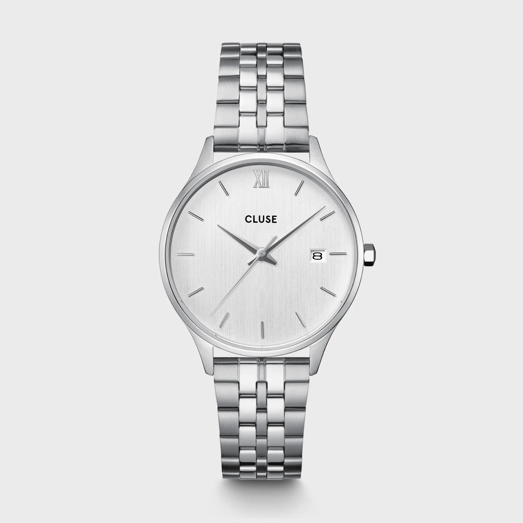 Frontale Ansicht der silberfarbenen Cluse Damenuhr Minuit Date der Referenz CW14303 mit silbernem Zifferblatt an einem 5-gliedrigen Edelstahl-Armband