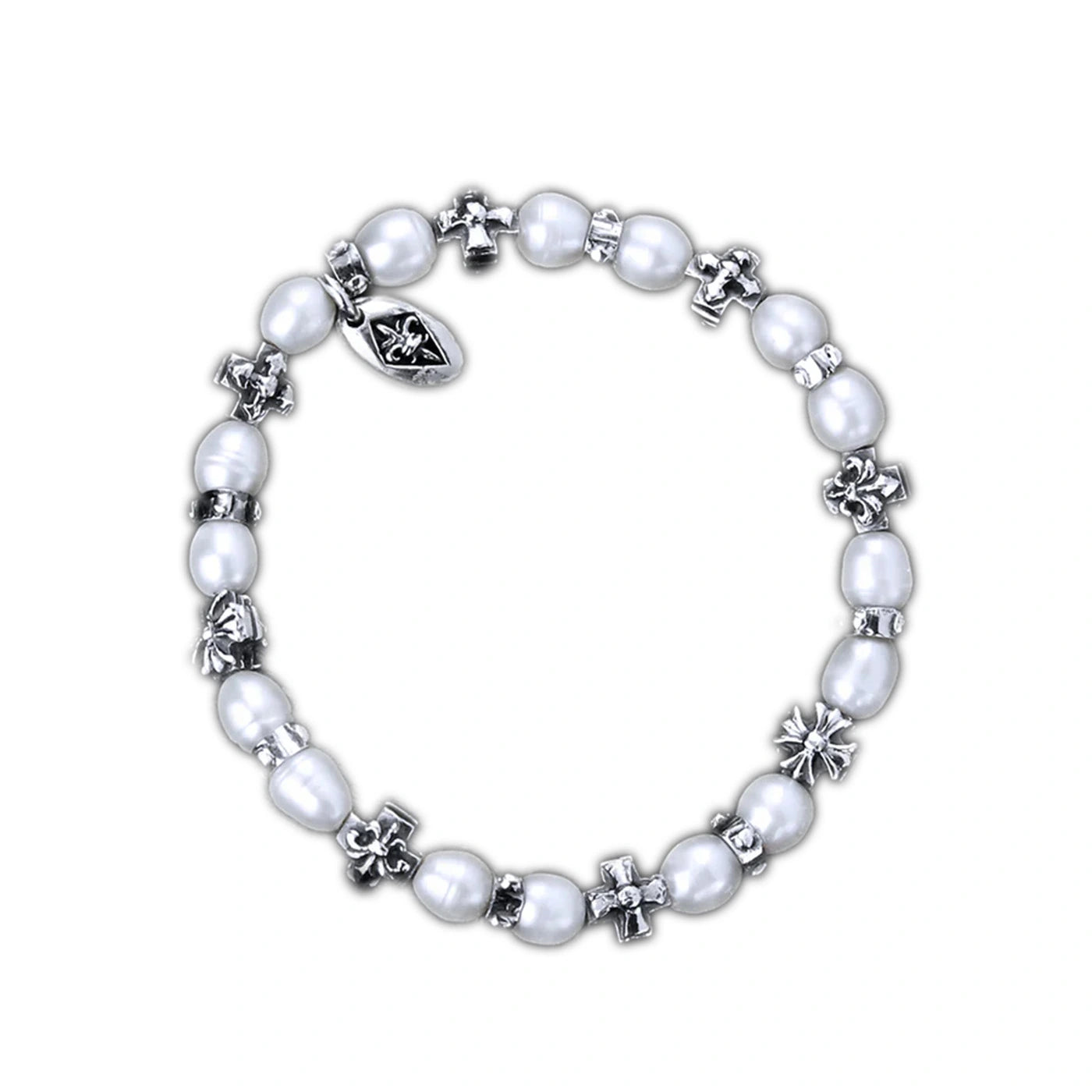 Produktfotografie des Elfcraft Armbands mit weißen Perlen und silbernen Kreuz-Elementen im Lilien-Design und Malteser-Kreuz-Design