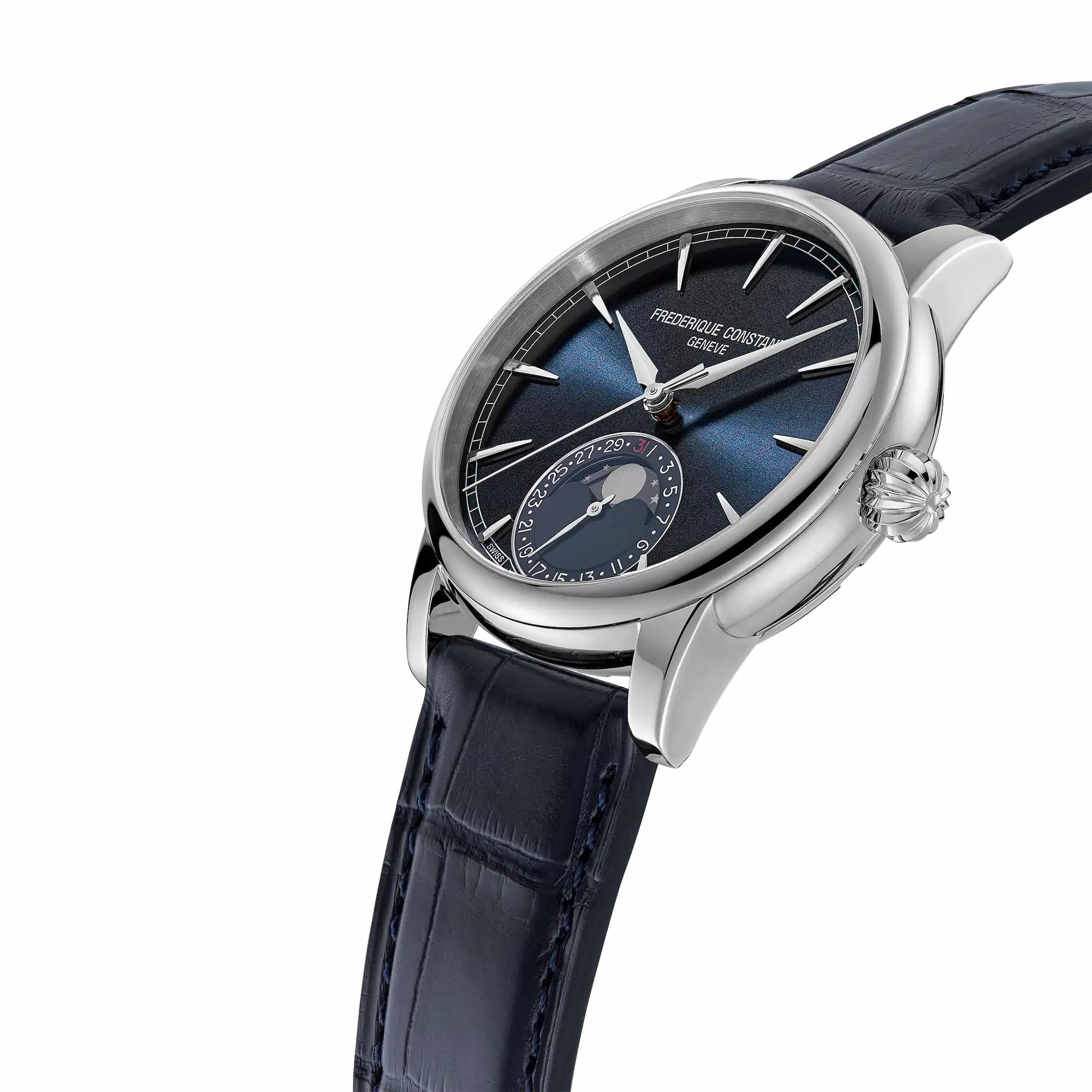 Leicht seitliche Ansicht der Manufacture Classic Moonphase Date in der dunkelblauen Farbvariante von Frederique Constant am dunkelblauen Lederband