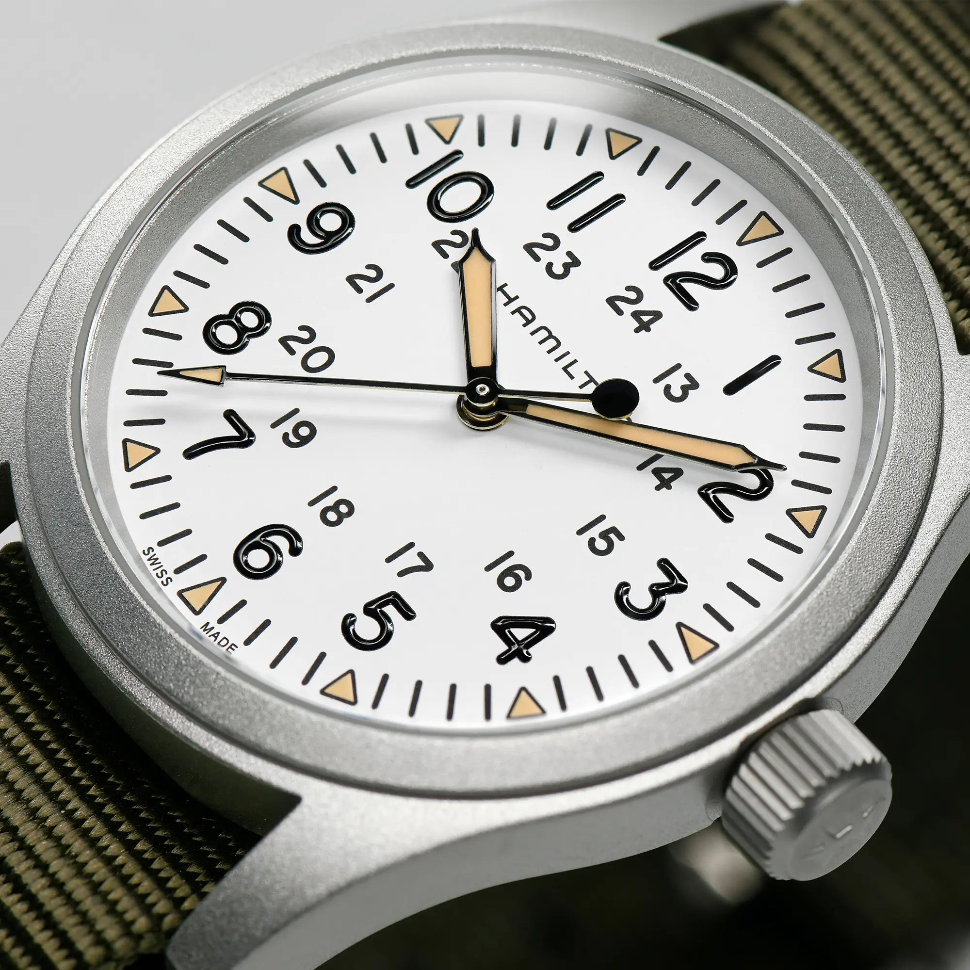 Khaki Field Mechanical | 38mm | weiß