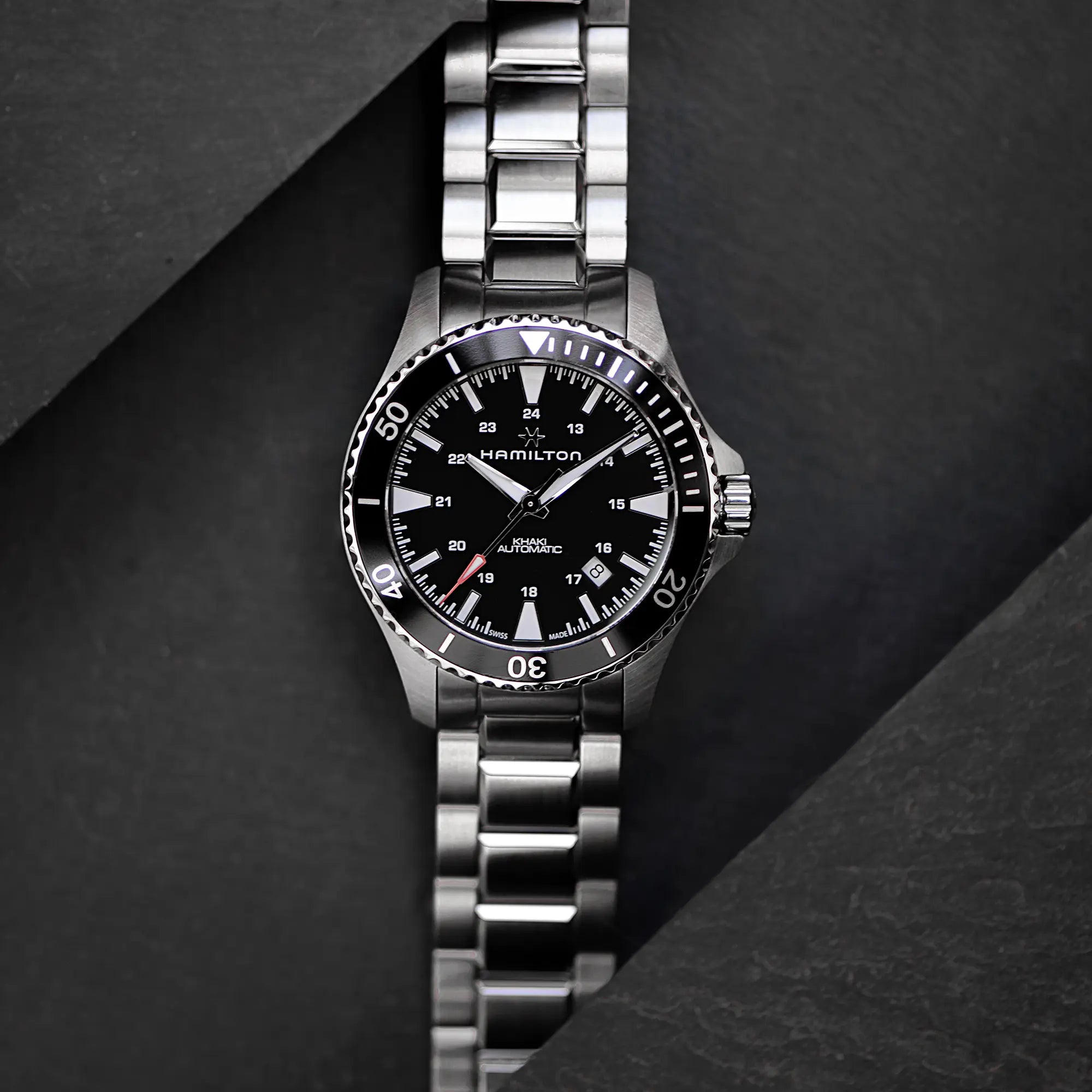 Khaki Navy Scuba Auto | schwarz | 40mm