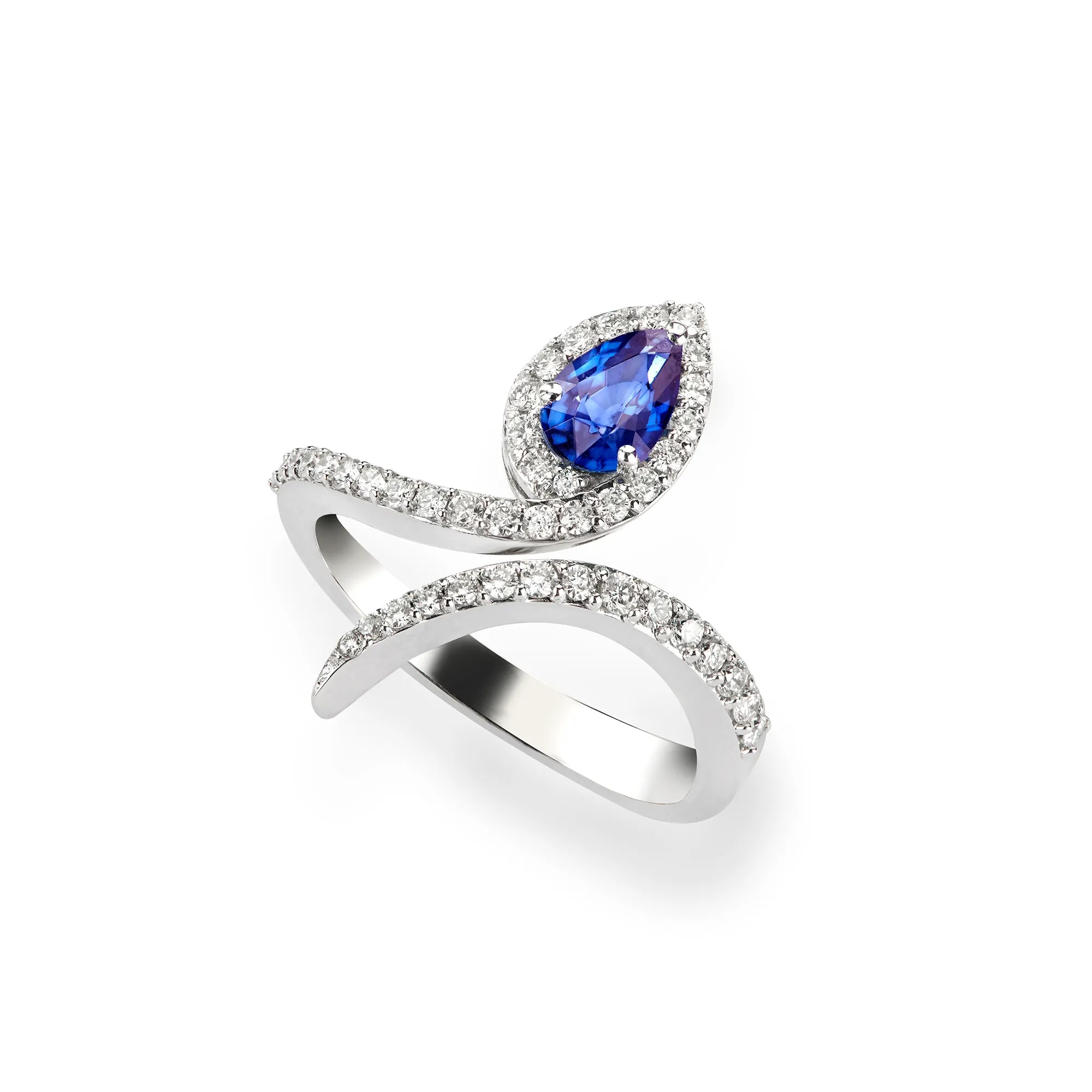 Weißgold-Ring ABTN-155 von Lunatica Roma mit offener, diamant-besetzter Ringschiene und einem Tansanit im Tropfenschliff als Highlight, der vin den gefassten Brillanten umrandet wird