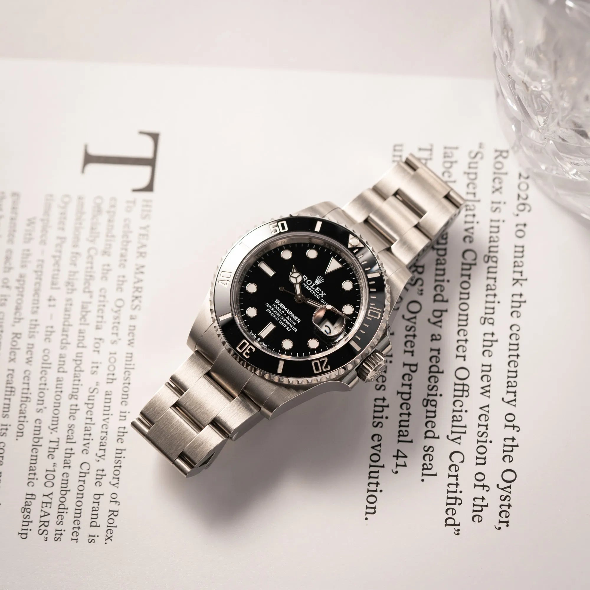 Rolex Submariner Date 126610LN am Oyster-Stahlband im Neuzustand aus 2024