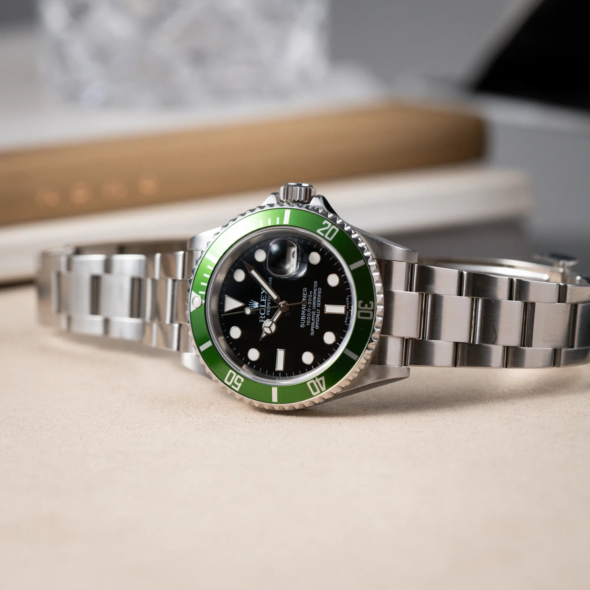 Submariner Date "Kermit" | 16610LV | Full-Set Service 21