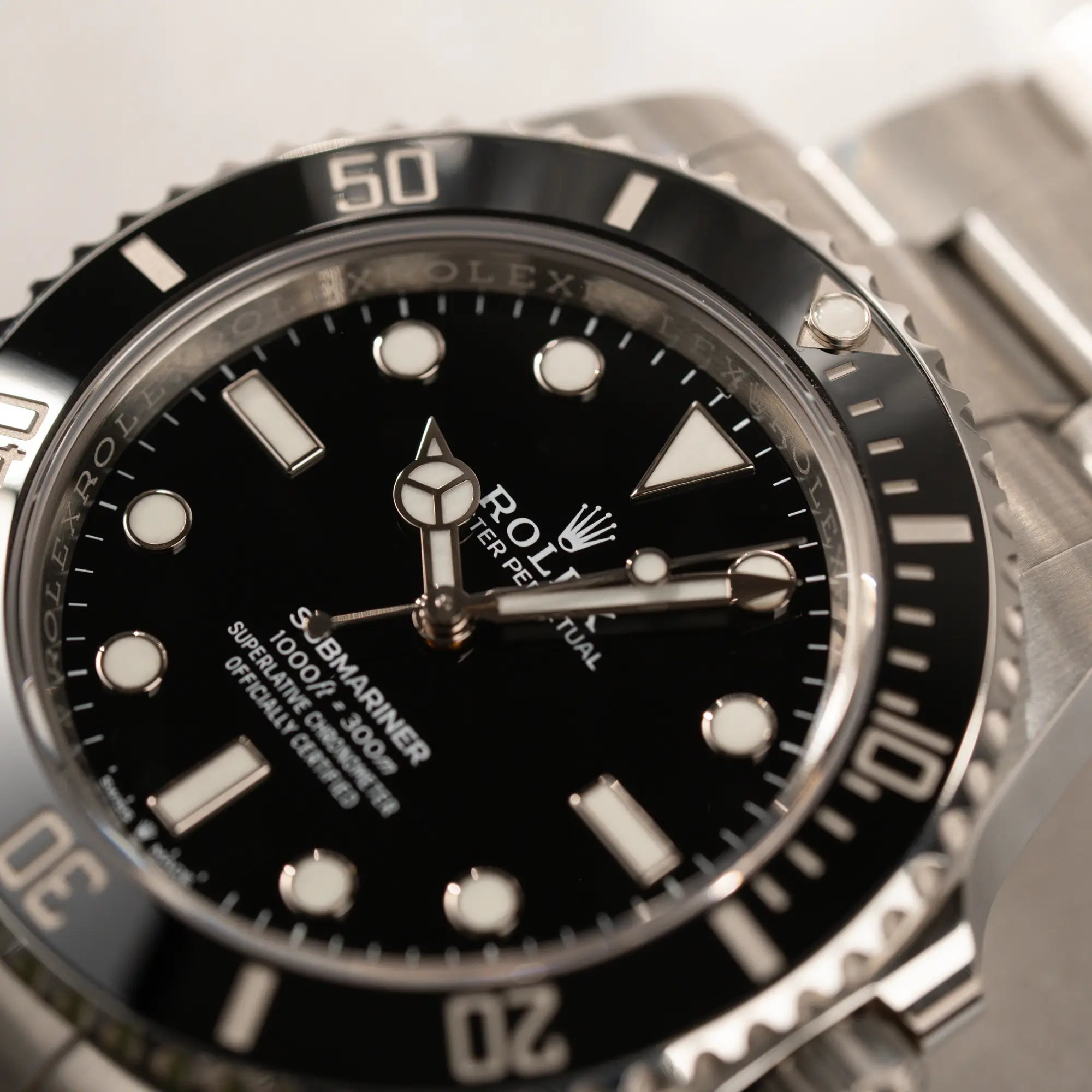 Submariner No Date | 124060 | Box & Papiere 2023 Wempe