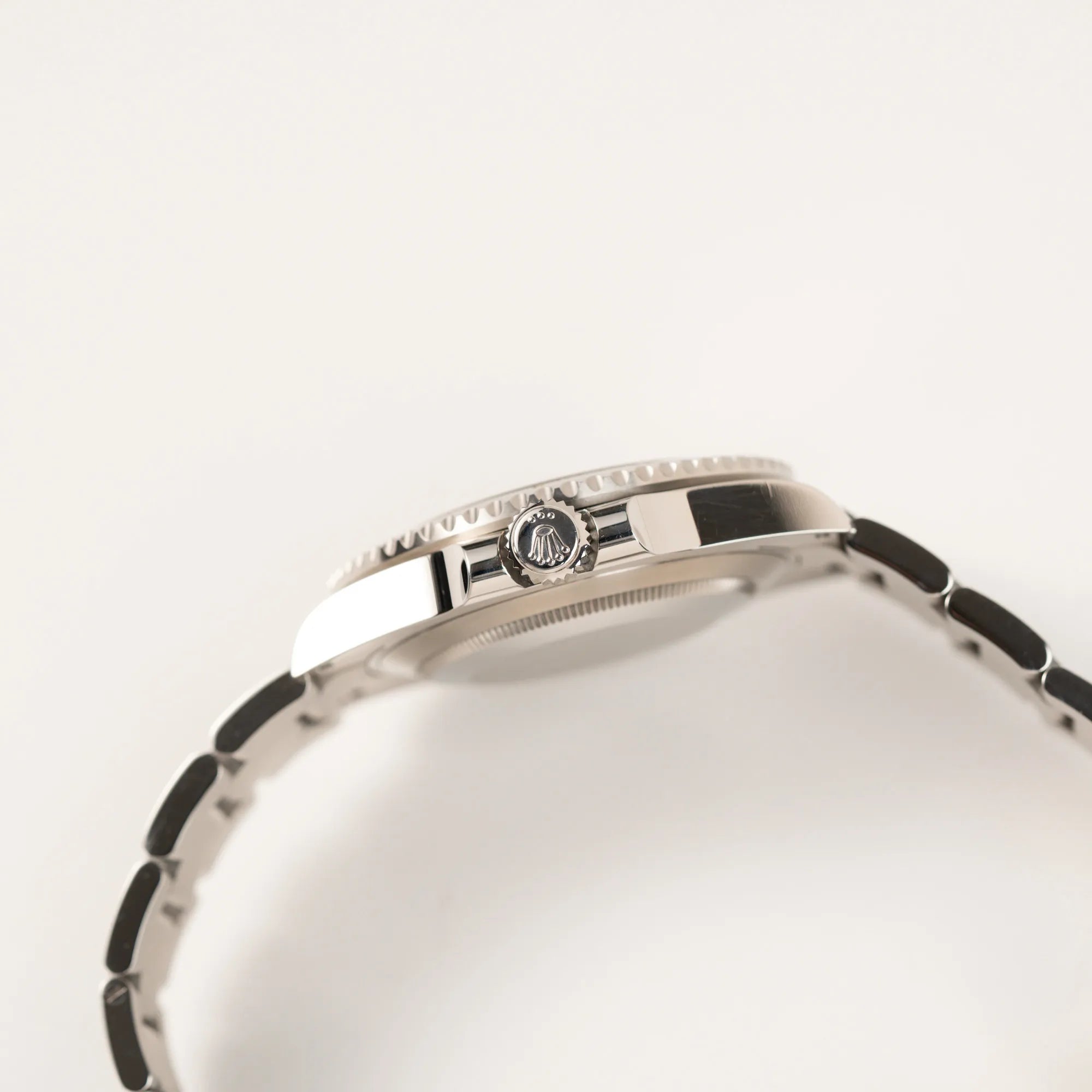 Submariner No Date | 124060 | Box & Papiere 2023 Wempe