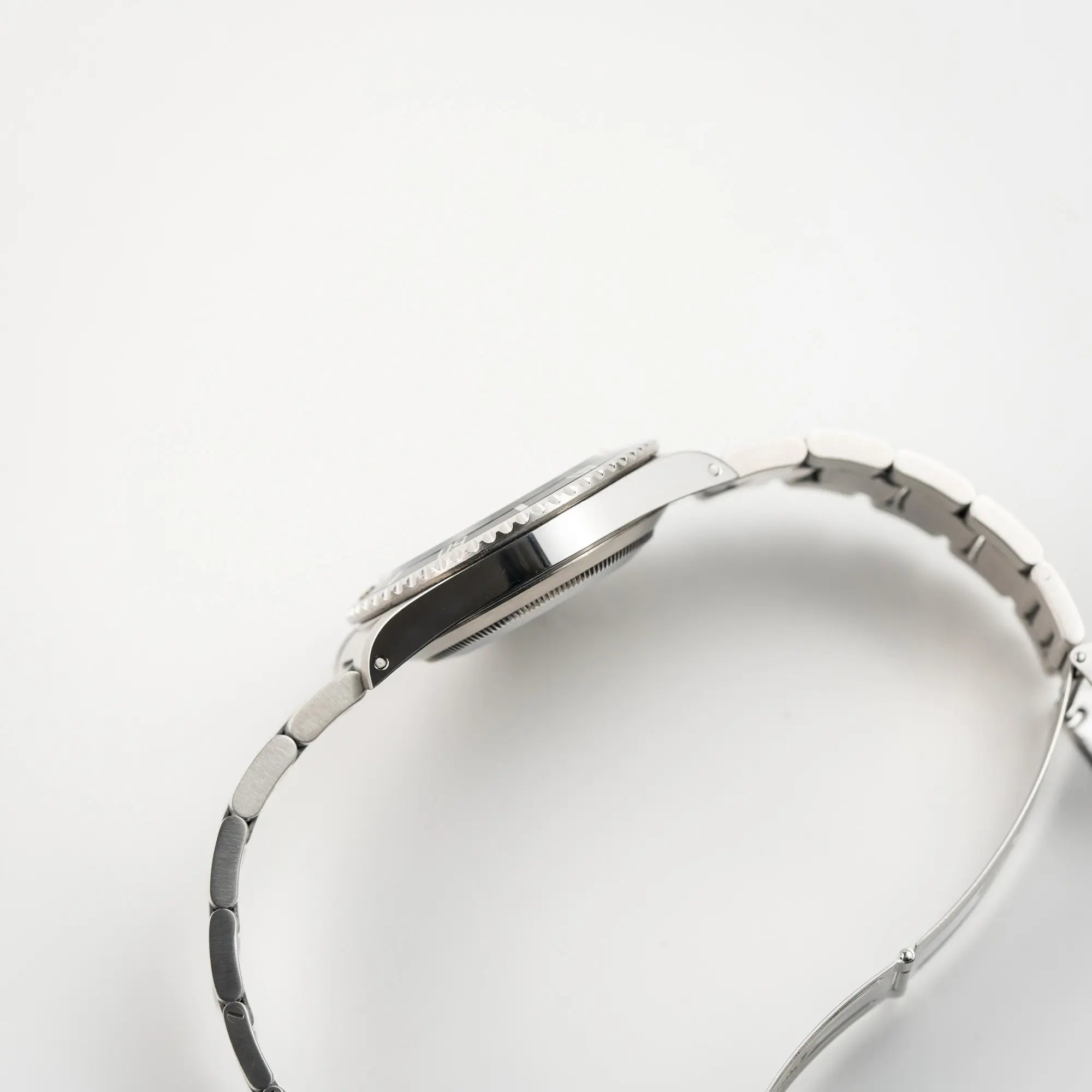 Seitliche Gehäuseflanke der 