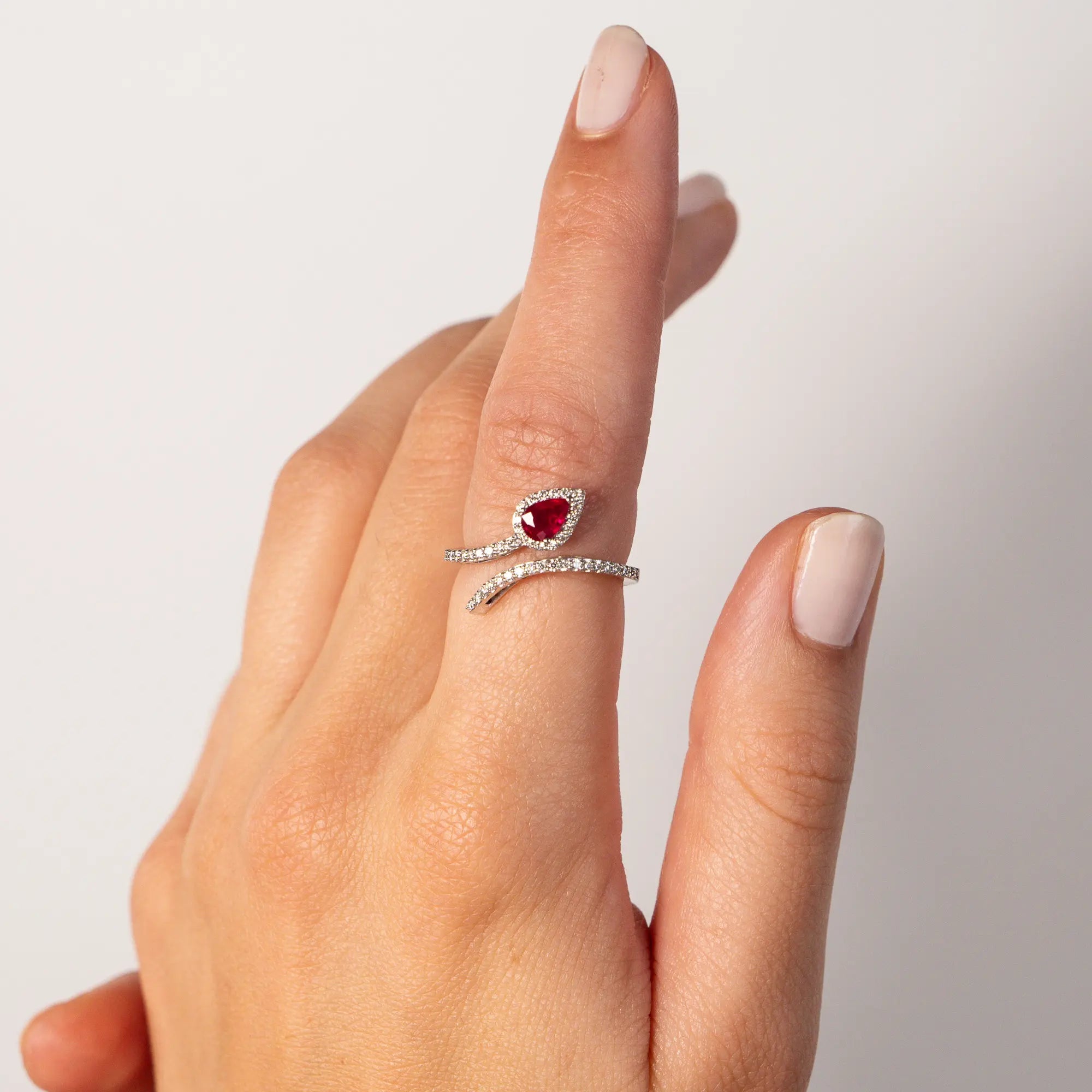 Ring with ruby drops and diamonds | 18ct white gold