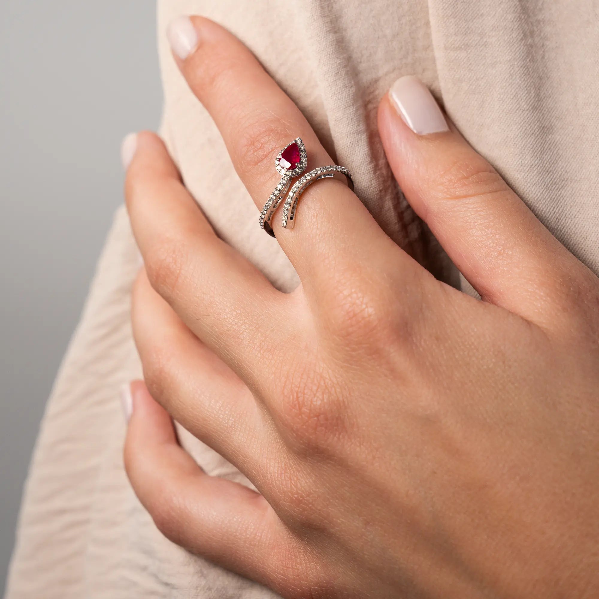 Ring with ruby drops and diamonds | 18ct white gold