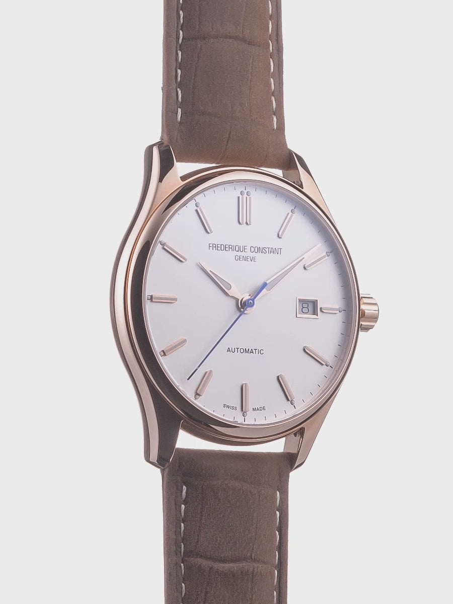 Produktvideo der Frederique Constant Classics Index Automatic mit einem goldfarbenem Gehäuse an einem braunen Lederarmband